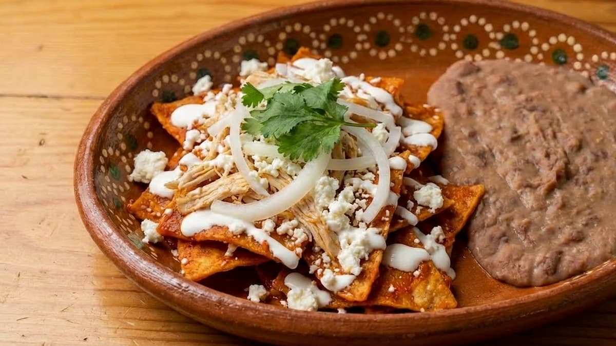 Chilaquiles de Guajillo